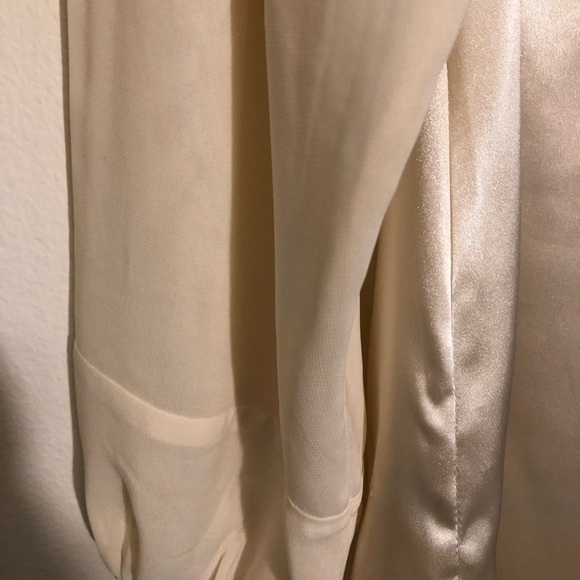 Woman’s Chico’s Blouse size small - Picture 8 of 11